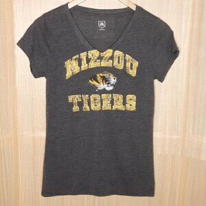 University of Missouri v-neck t-shirt. L